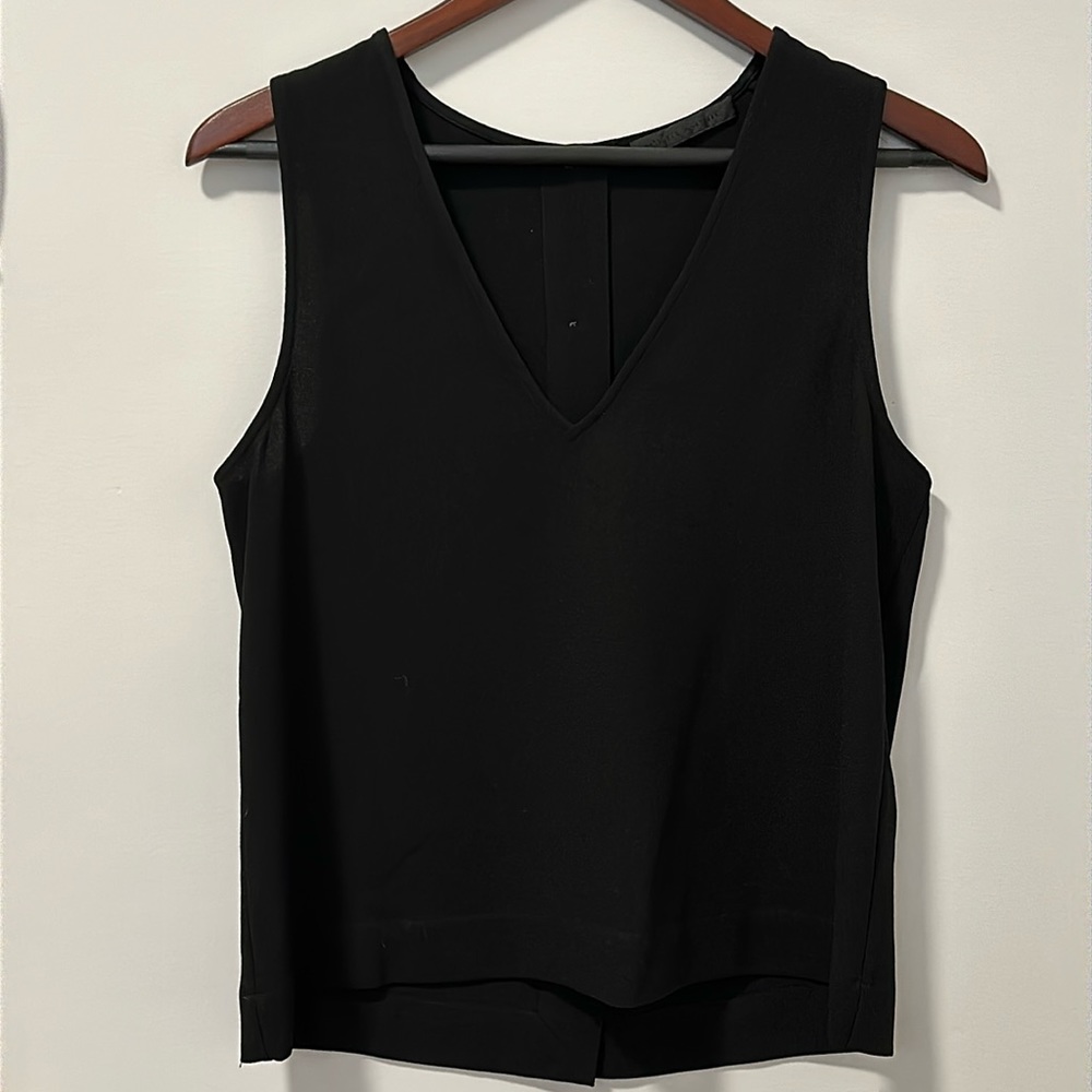 Jenni Kayne V-neck Sleeveless top XS